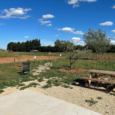 Vila Studio A La Ferme Arles Exteriér fotografie